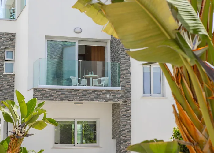 Villa Fig Tree Bay Residences 4 *