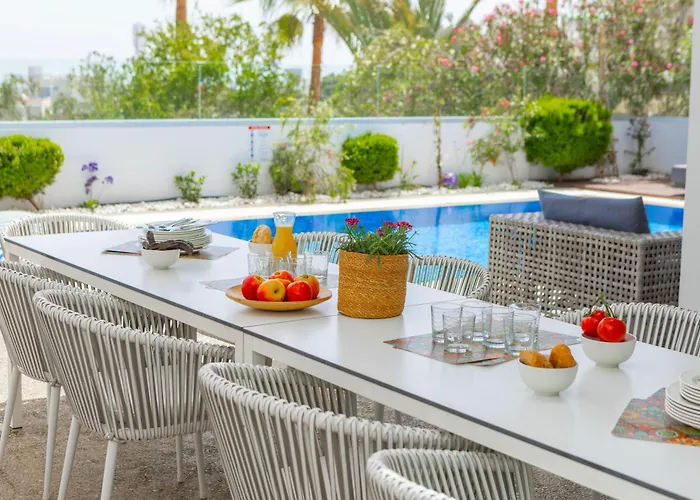 Βίλα Fig Tree Bay Residences 4