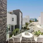 Villa Fig Tree Bay Residences 4 Protarász