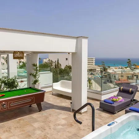 Willa Fig Tree Bay Residences 4