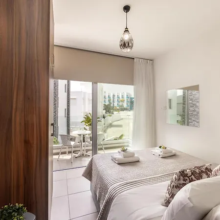 Villa Fig Tree Bay Residences 4 *