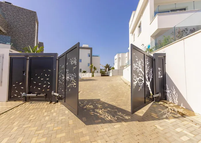 Fig Tree Bay Residences 4