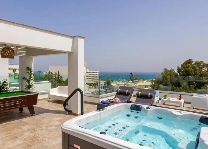 Vila Fig Tree Bay Residences 4 *