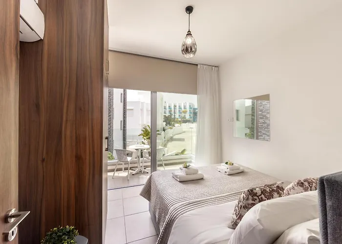 Vila Fig Tree Bay Residences 4 *