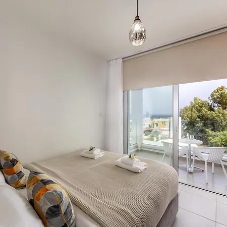 Villa Fig Tree Bay Residences 4 *